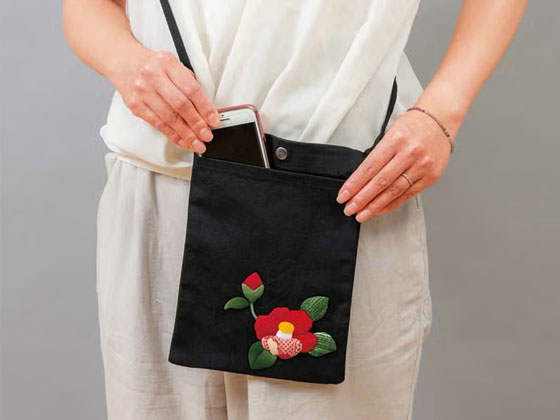 押絵ショルダーバッグ・Ａ（ブラック）