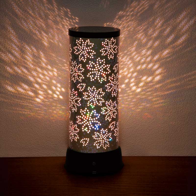 電灯工芸品(和柄　桜)LED照明 日本の文様＜桜華＞（本体セット）｜株式会社さくらほりきり