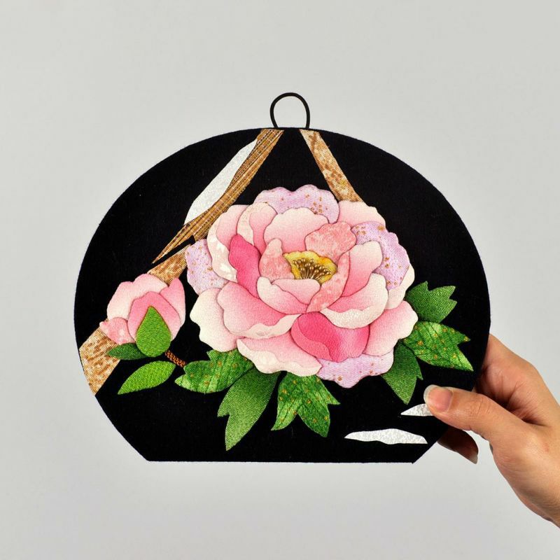 押絵飾り・花歳時記（冬ぼたん）｜株式会社さくらほりきり
