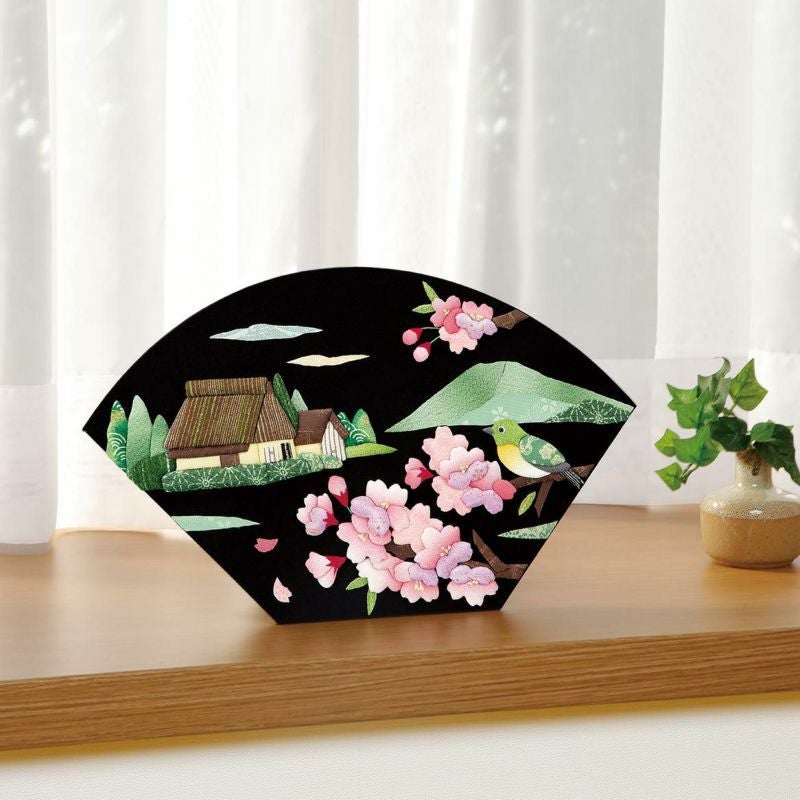 さくらほりきり　押絵　扇歳時期 押絵飾り・扇歳時記(桜の里)｜株式会社さくらほりきり