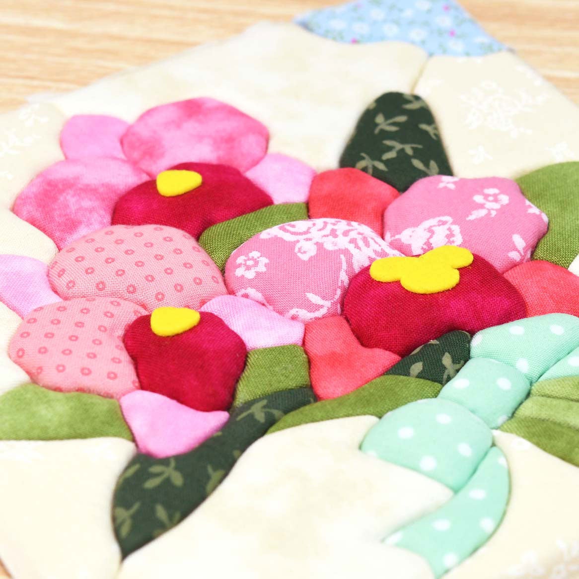 きめこみ誕生花・カトレア（1月）｜株式会社さくらほりきり