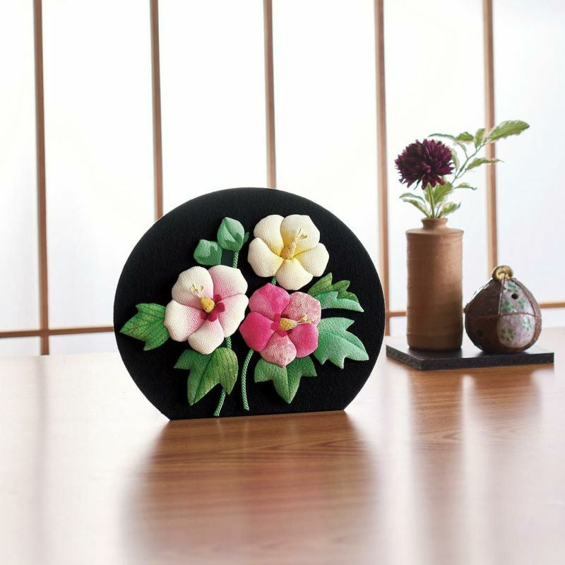 押絵飾り・花歳時記（芙蓉）｜株式会社さくらほりきり