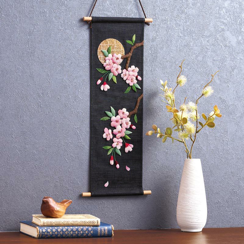 ロングタペストリー・薫風 つるし飾り｜株式会社さくらほりきり