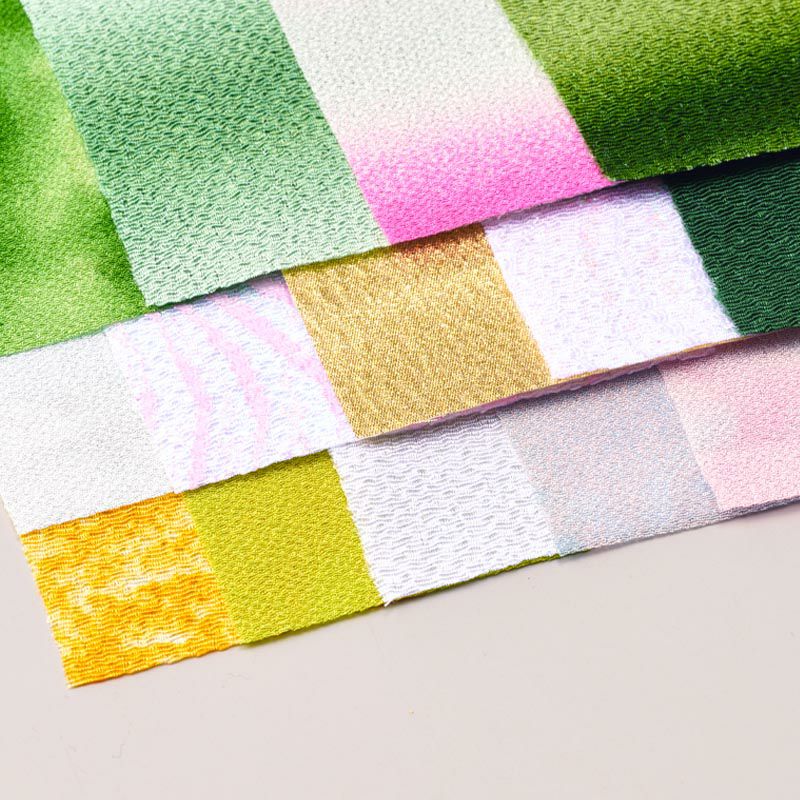 14枚の布を使用して繊細な蓮を表現します