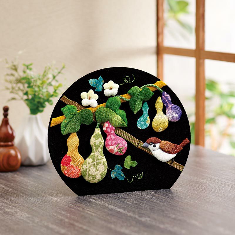 ロングタペストリー・薫風 つるし飾り｜株式会社さくらほりきり