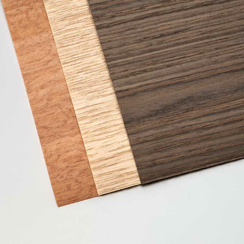 天然木のシートを3枚使用します