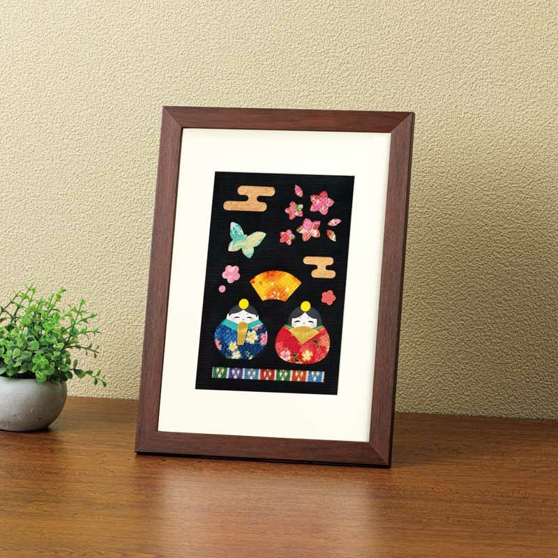 別売りの額に入れるとより素敵に飾っていただけます