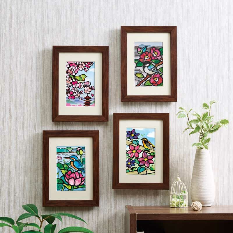 シリーズで集めて季節ごとに飾りかえても素敵です