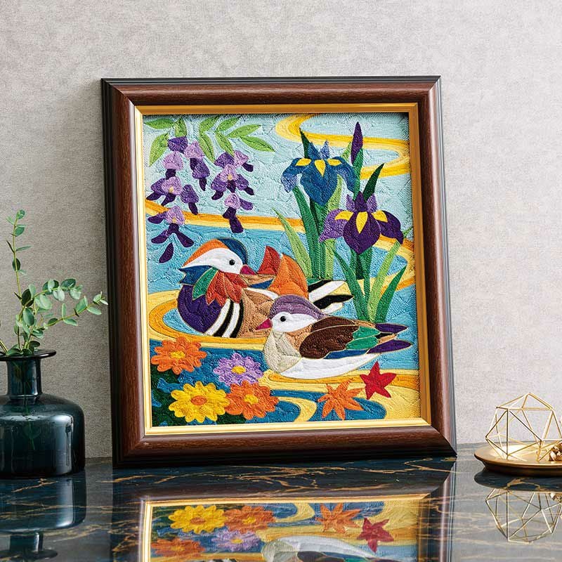 糸の絵画　即日発送 刺繍糸の絵・彩り花車｜株式会社さくらほりきり