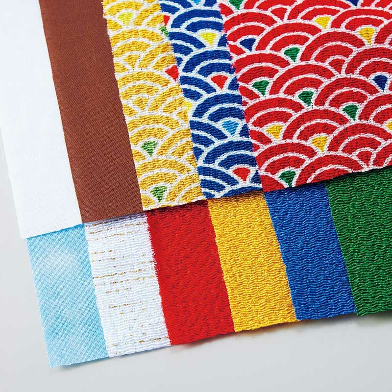 鮮やかな11種類の布を使います