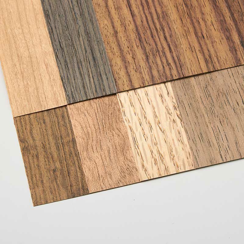 天然木のシートを７枚使います