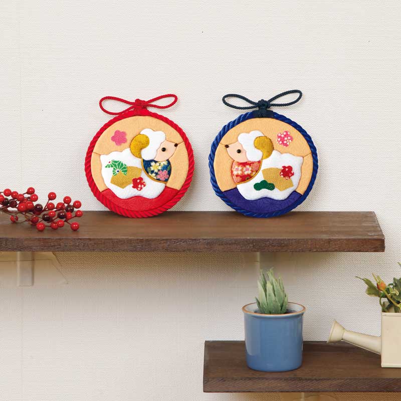 紐を結んでまり風にして飾っても素敵です