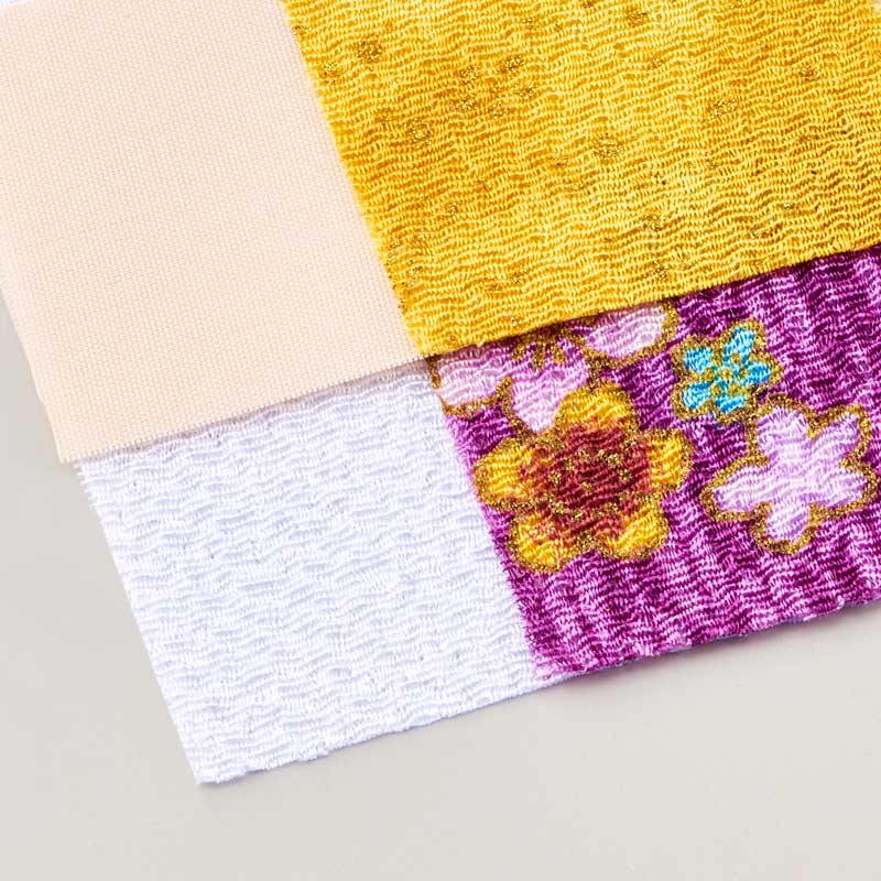 柔らかくてくるみやすいちりめん布を使用します