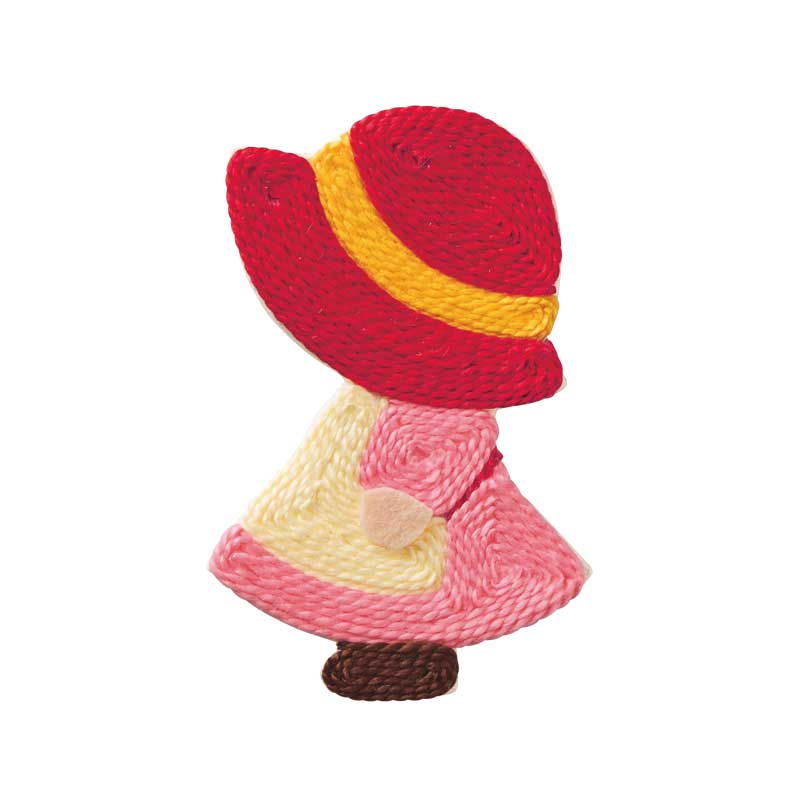 ピンクのお洋服に、赤いボンネットが可愛いスーちゃん