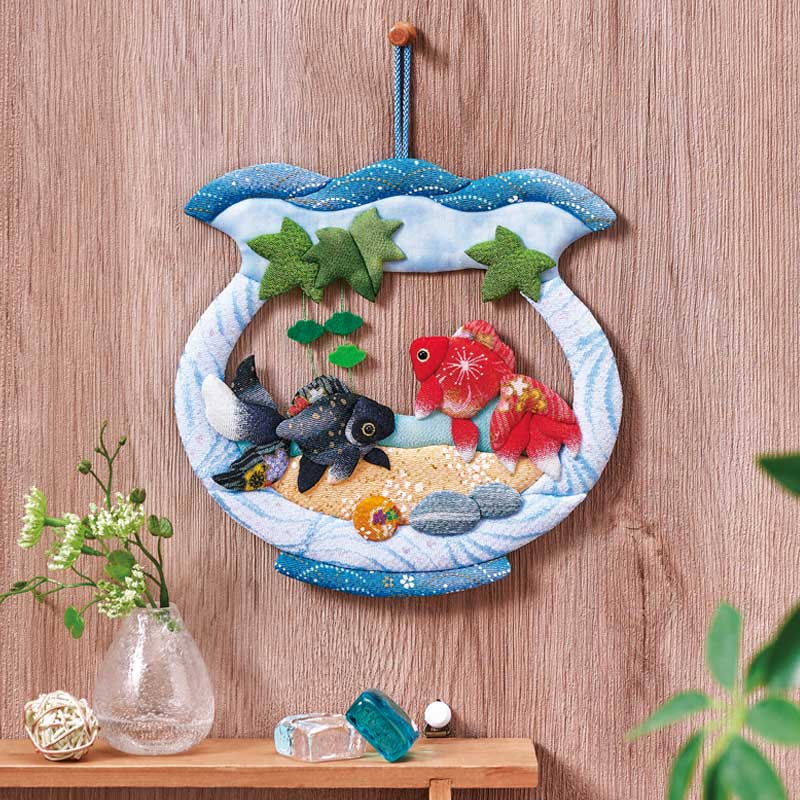 風流な金魚の絵柄を、気軽に飾ってお楽しみいただけます