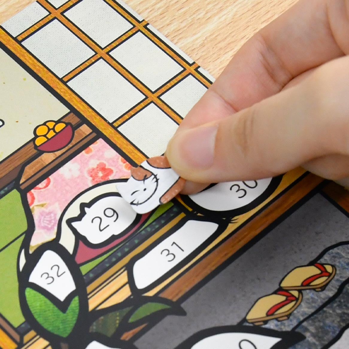 下絵は特殊加工されているので、剥がして貼り直すことができます
